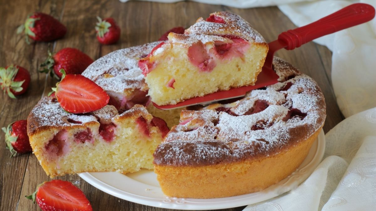 Gâteau au yaourt grec et fraises