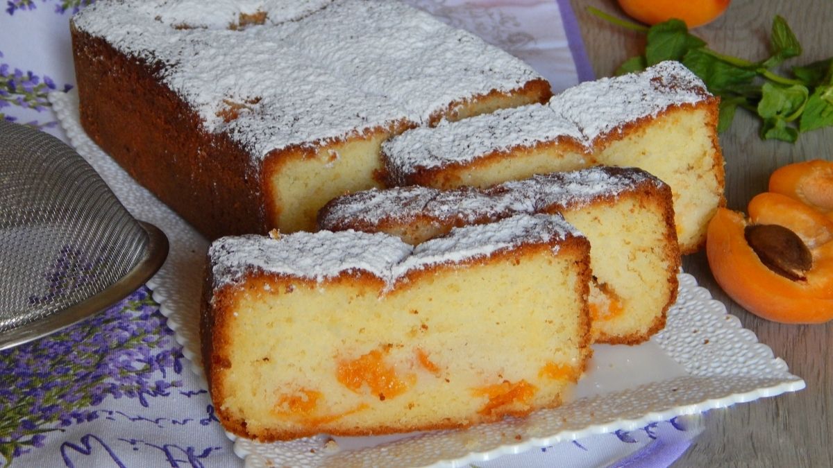Cake yaourt et abricots