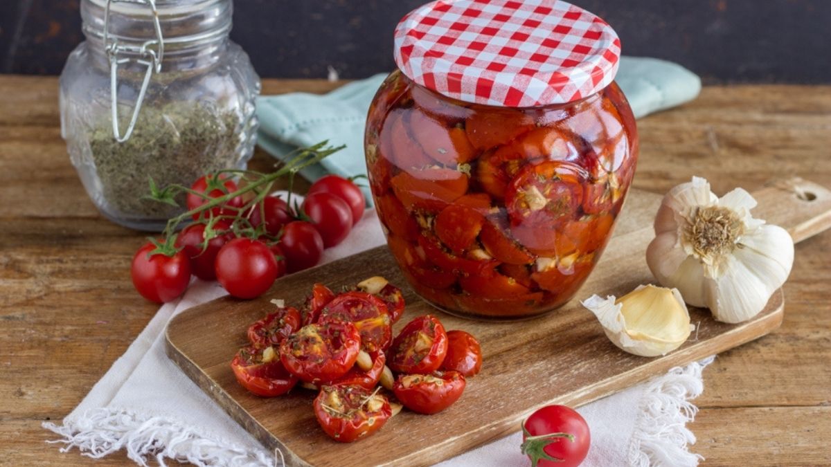 Tomates cerises à l'huile au four