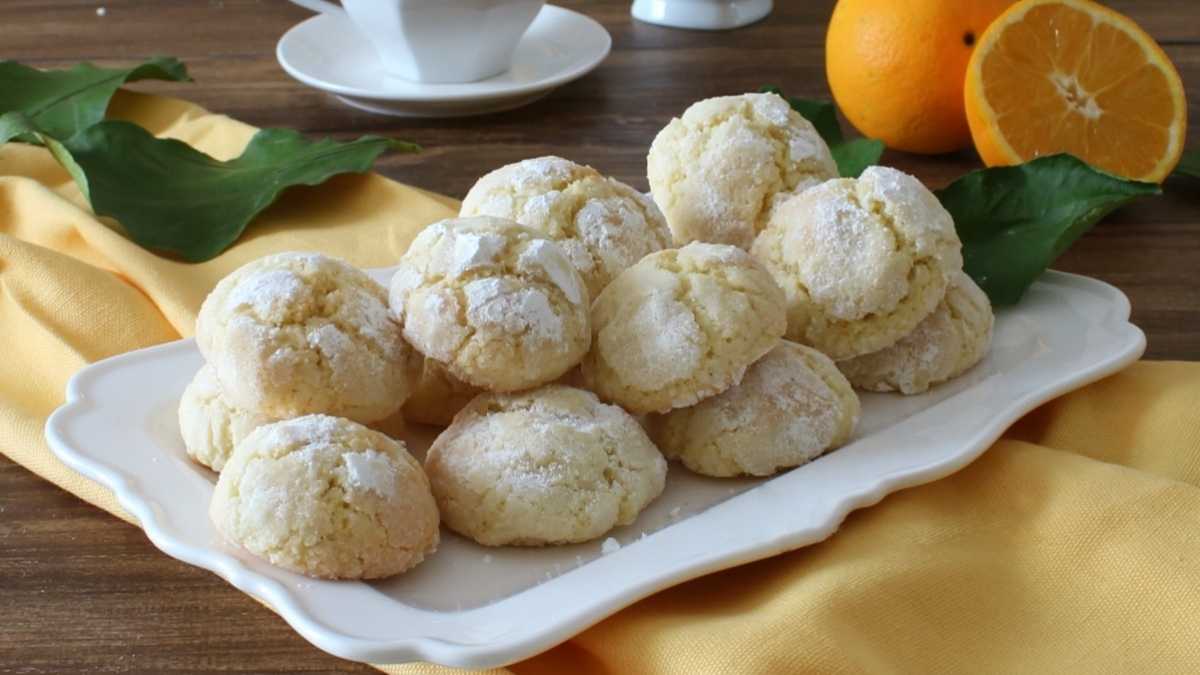 Biscuits moelleux à l'orange et aux amandes