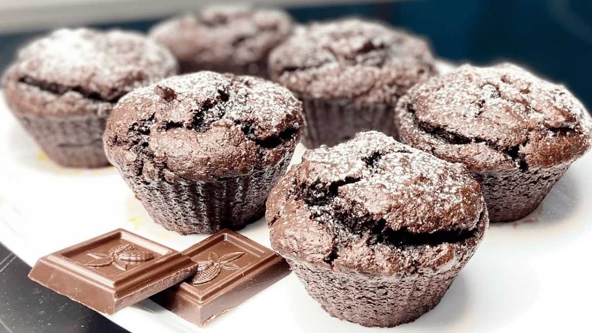 Muffins aux dattes et au cacao sans sucre