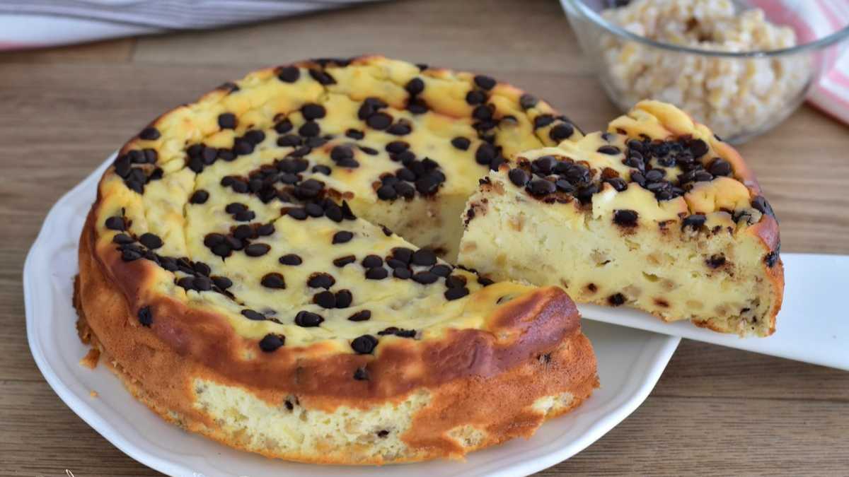 Gâteau Pastiera facile à la ricotta et au chocolat