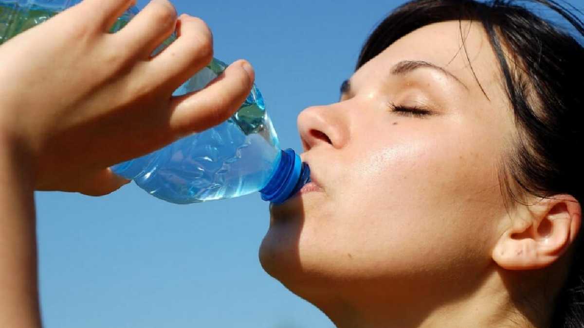 Glycémie : boire cette eau la fait baisser