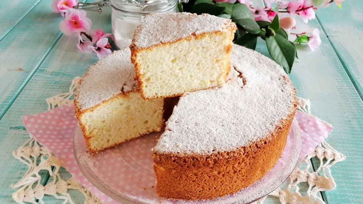 Angel cake facile et rapide – gâteau moelleux aux blancs d’œufs