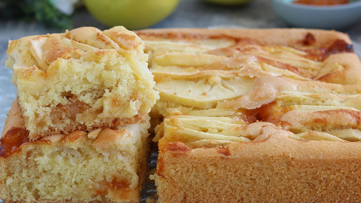 Gâteau aux pommes et à la confiture – dessert facile et rapide aux pommes