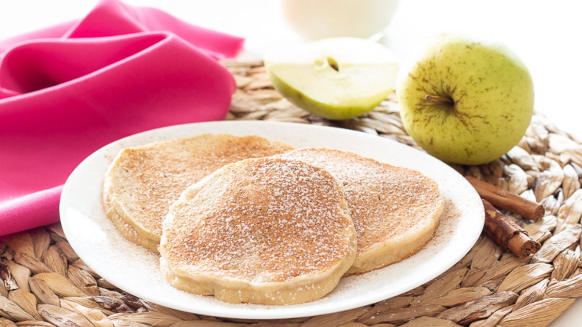 Pancakes moelleux aux pommes – recette facile et rapide