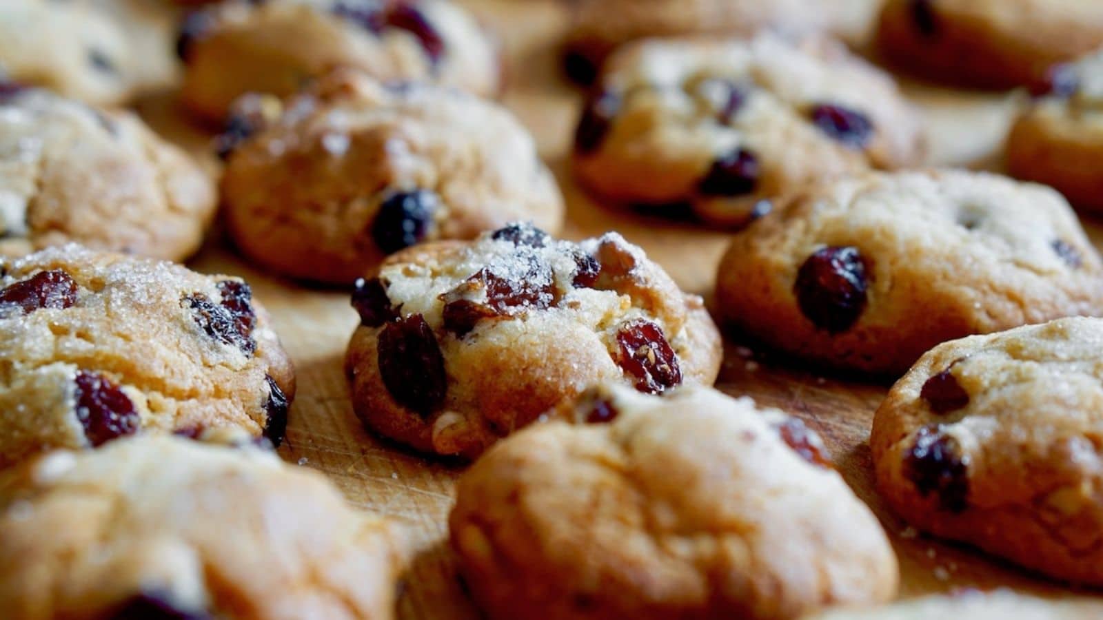 Biscuits aux noix et raisins secs